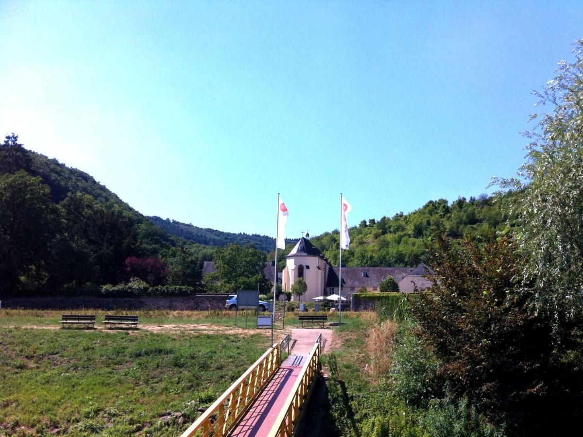 Ferienwohnungen Merl Целль-ан-дер-Мозель Экстерьер фото